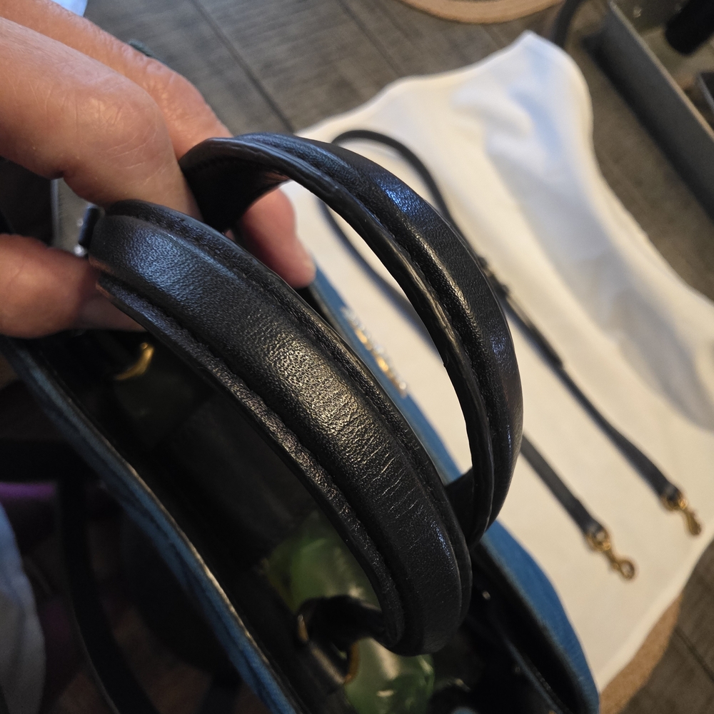 Gucci Blue DENIM GG Marmont Shoulder Bag - Picture 14 of 16